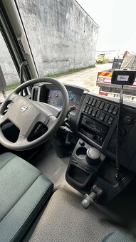 Volvo FLB2C s hydraulickou rukou - 9