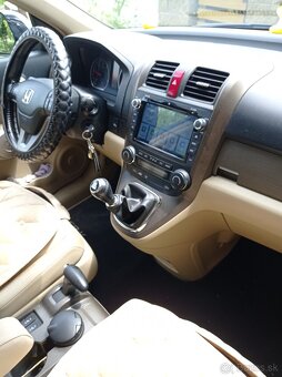 Predám túto Max zachovalu Hondu crv.r.v 2007.103 kw diesel l - 9