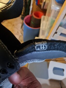 Predám hokejové korčule Bauer Vapor X 15 - 9