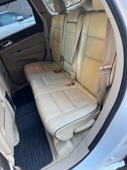 Jeep Grand Cherokee 3.0L V6 TD Overland A/T - 9