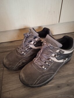Darujem obuv/kopačky - 9