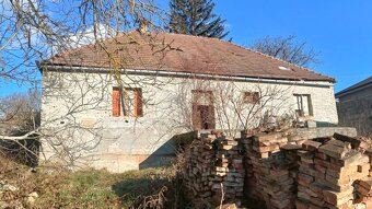 RD Čermany na peknom a veľkom pozemku v pokojnej časti obce - 9