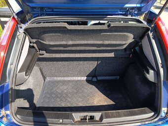 Fiat grande punto 1.4 - 9
