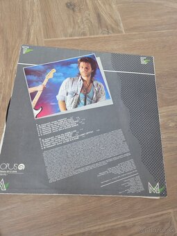 LP platne Queen, Elvis Presley, Pentatonix - 9