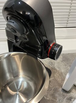 Bosch MUM Serie 2 MUMS2VM00 900W kuchynský robot - 9