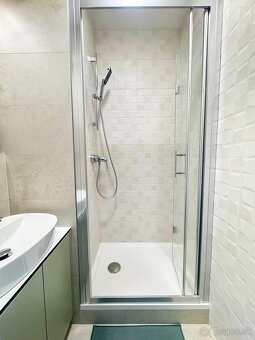 NA PRENÁJOM NOVO-ZREKONŠTRUOVANÁ GARSONKA - 9