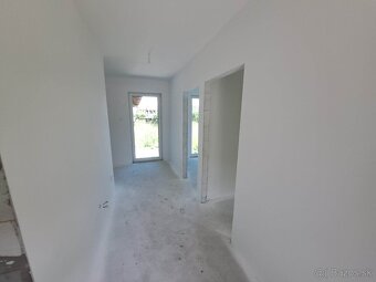 5 izbový rodinný dom, Valča - 9