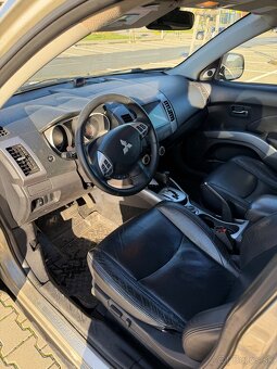 Outlander 2,4 Cvt 4x4 - 9