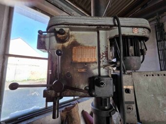 Použitá vrtačka VS 32 B, r. v. 1988 - 9