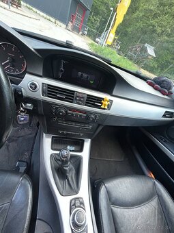 BMW e90 320d - 9