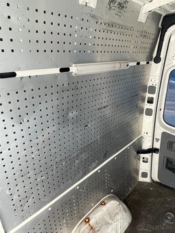 Volkswagen Crafter 2,5TDi 120kw - 9
