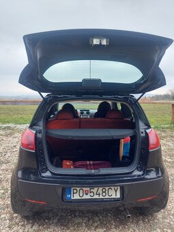 Mitsubishi COLT 1.3 benzín - 9