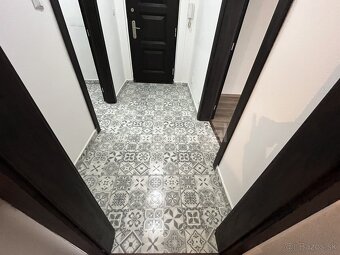 Moderný priestranný slnečný dvojizbový byt po vkusne… - 9