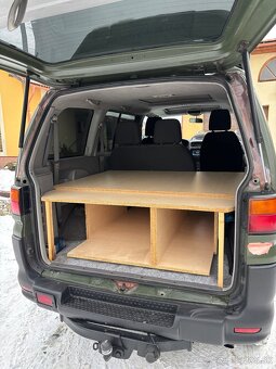 Mitsubishi L400 Space gear Delica - 9