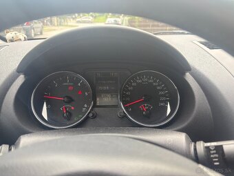 Nissan Qashqai 1.6 dCi Tekna 4x2 - 9