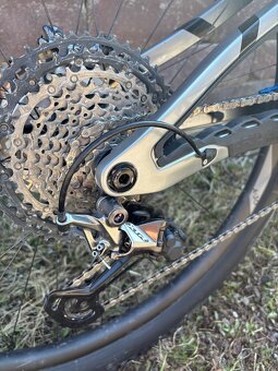 Pivot 429 Trail XTR/XT L - 9