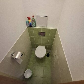 Na prenájom 1. izbový byt s loggiou v KNM blízko centra. - 9