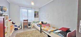 Praktický 3-izbový tehlový byt, balkón, centrum Pezinka,... - 9