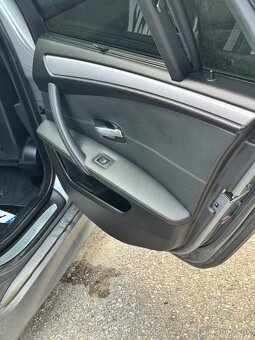 Predám Bmw e61 na diely - 9