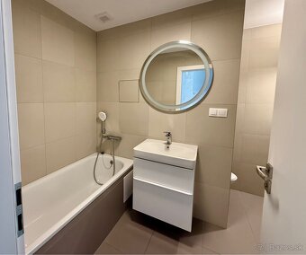 2-izbový byt na prenájom s parkovacím miestom v garáži - 9