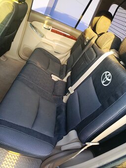 Predám auto Toyota land cruiser - 9