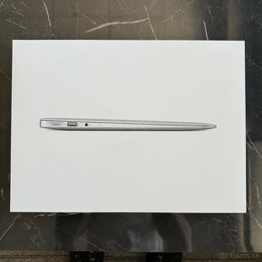 MacBook Air 2017 i5 - 9