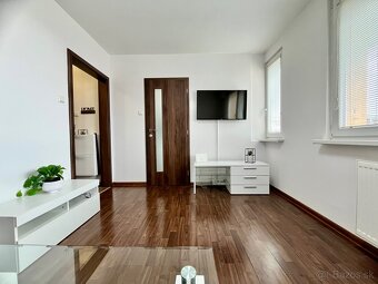 Na prenájom priestranný 1i byt PRENAJATÉ - 9