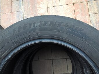 LETNÉ 205/60 R16 92V GOODYEAR cca 6 mm DOT 4322 LEN 35-€/kus - 9