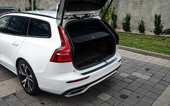 Volvo V60 D4 R-Design A/T - 9