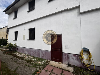 Rodinný dom s 2 bytovými jednotkami NA PREDAJ, VAJNORY - 9