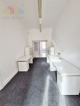 Na prenájom administratívny priestor, 137 m², Jakubovo nám., - 9