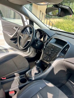 Opel Astra ST 1,6 CDTi - 9