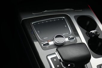 Audi Q7 3.0 TDI QUATTRO - 9