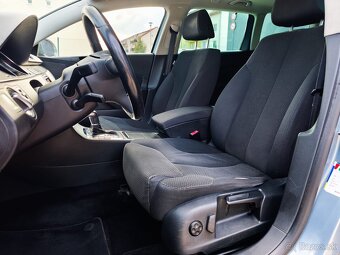 Volkswagen Passat Combi B6 DSG 2.0TDI Commonrail NOVÁ STK/EK - 9
