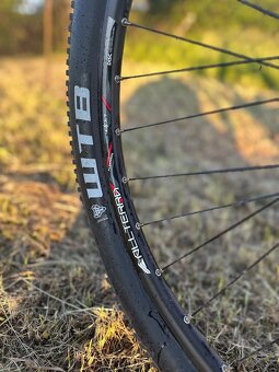 Horský bicykel GT Sensor Comp - 9