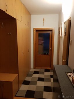 NA PREDAJ 2 IZBOVÝ BYT V ŽILINE - BULVÁR - 9