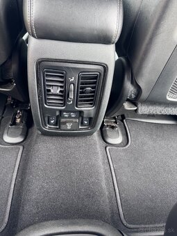 DODGE DURANGO 5.7 R/T / 6 míst / - 9