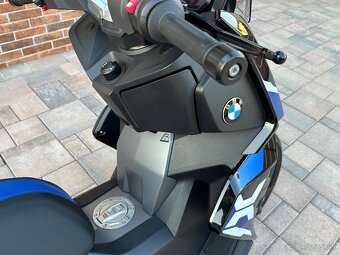 BMW C400X v záruke do 08/2027 plná výbava, ako nová - 9