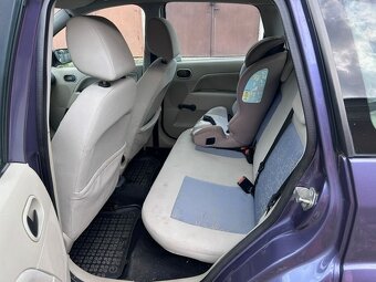 Ford Fiesta - 9