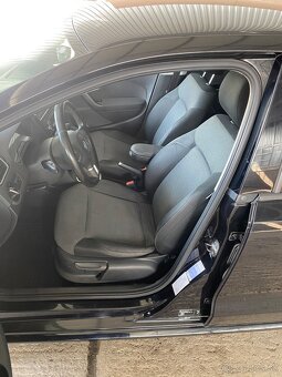 Predám VW Polo 6r 1.2 htp 51 kW hatchback - 9