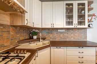 Pekný 3-izb.byt 76m2+loggia, 5 min. od AUPARKU -Južná tr - 9