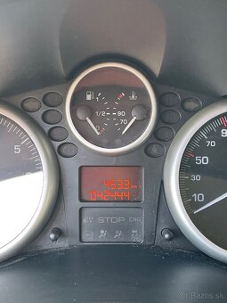 Peugeot 206+ 1.4 benzín - 9