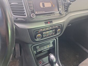 Volkswagen Sharan 2.0 Tdi 103 kw 5/2011 AT/6 DSG - 9