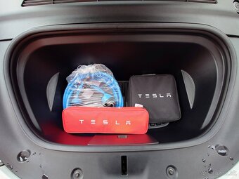 Tesla Model Y 2022 Dual Motor Long Range 378 kW - BERLÍN - 9