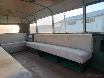 Autobus nemecký (Mercedes) - 9