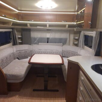 predám  obytný príves Hobby 650 Premium - 9