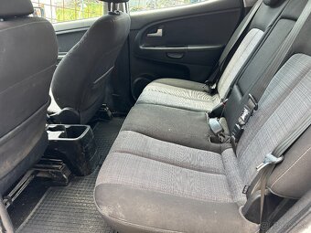 Kia Venga 1.4 CRDI, 66 KW - 9