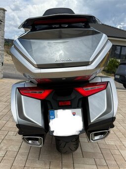 Honda GL 1800 Gold Wing 1800 Tour - 9