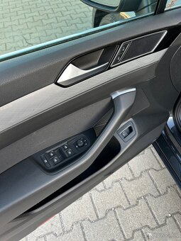 VW Passat Variant B8 2.0 TDI 110kw DSG - 9