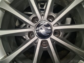 5X112 R17 + ZIMNE PNEU 205/55 R17 MERCEDES-ŠKODA - 9